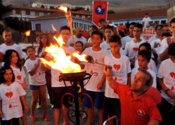 Αιμοδοτικός φλόγα της αγάπης