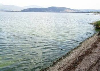 λιμνη