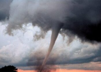 ΤΥΦΩΝΑΣ ΚΑΙΡΟΣ