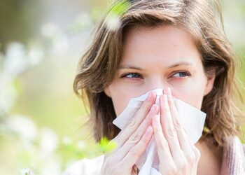 συναχι φτερνισμα κρυωμα