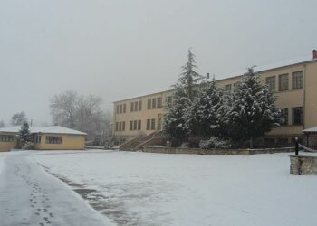 Σχολεία χιονι