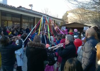 παιδικος φανοσ αποκρια