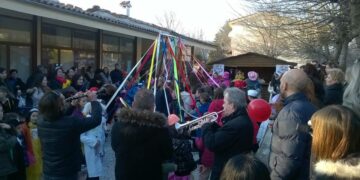 παιδικος φανοσ αποκρια