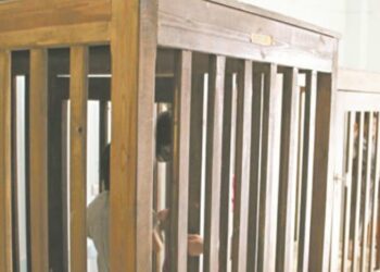 κλουβι παιδια παιδι