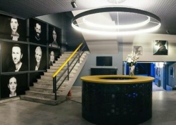 ΑΙΘΟΥΣΑ ΤΕΧΝΗΣ ΔΗΠΕΘΕ