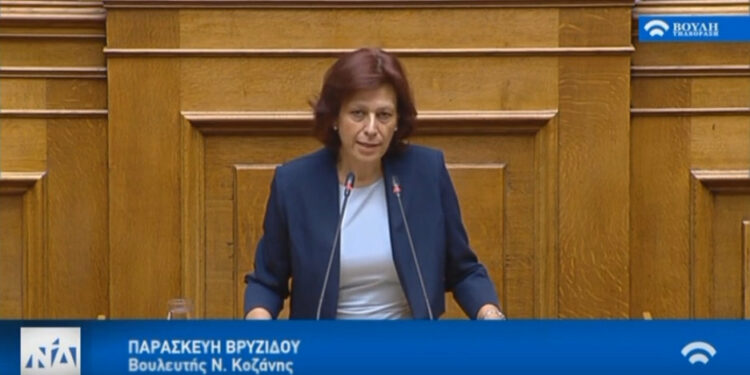 Παρασκευή Βρυζίδου