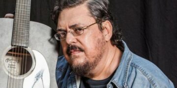 Λαυρέντης Μαχαιρίτσας