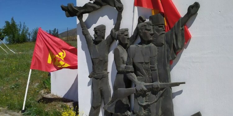 φαρδυκαμπος