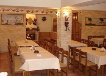 ΓΡΑΒΑΔΙΚΑ, ΚΑΤΑΣΤΗΜΑ