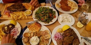 ΕΣΤΙΑΣΗ, ΚΑΤΑΣΤΗΜΑΤΑ