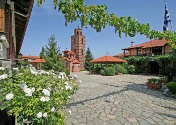 Ιερά Μονή Μικροκάστρου