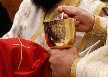 Θεία Κοινωνία, εκκλησια