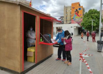 αρνητικά rapid tests για covid 19 στην κεντρική πλατεία