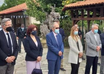 Η Π. Βρυζίδου στη Δαμασκηνιά Βοΐου για το ετήσιο μνημόσυνο υπέρ των πεσόντων Μακεδονομάχων στη μάχη της Οσνίτσανης