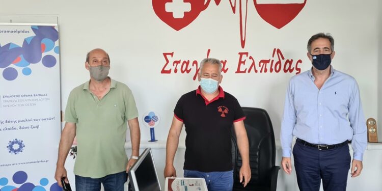 Επίσκεψη του Βουλευτή Π.Ε. Κοζάνης Στάθη Κωνσταντινίδη στα γραφεία του Συλλόγου Εθελοντών Αιμοδοτών Αιμοπεταλιοδοτών «Σταγόνα Ελπίδας»