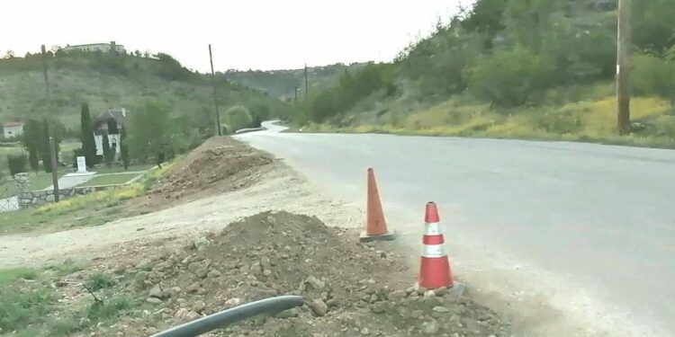 Εγκατάσταση νέου κεντρικού αγωγού υδροδότησης της περιοχής Μπάρας Σιάτιστας