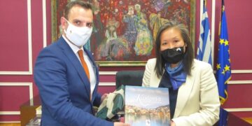 Εθιμοτυπική επίσκεψη στο Δήμαρχο Καστοριάς, από την Γενική Πρόξενο των ΗΠΑ