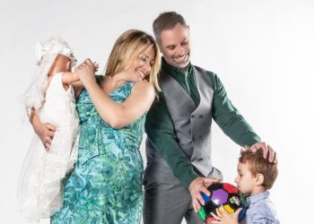 θεατρικό έργο του Μπέρναρντ Σλέηντ, «Ειδικές Περιστάσεις»