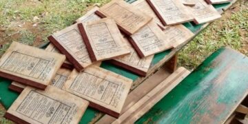 1ο δημοτικό σχολείο Σιάτιστας: Ο κρυμμένος θησαυρός και το Αλφαβητάρι του 1766 από τον Σιατιστινό δάσκαλο Μιχαήλ Παπαγεωργίου