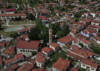 Η  Εράτυρα τιμά την Σέλιτσα για την προσφορά της  στην Εθνεγερσία