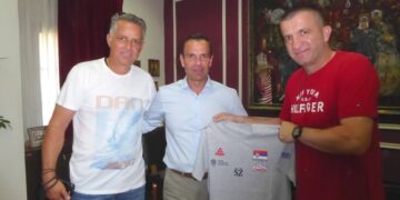 επισκεψη δημαρχο καστοριας