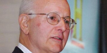 Πέθανε ο Καστοριανής καταγωγής δημιουργός του History Channel, Νικόλαος Νταβατζής