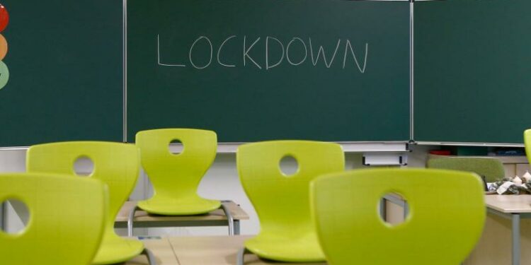σχολεια lockdown