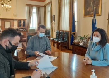 Υπογραφή σύμβασης