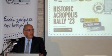 Μιχάλης Παπαδόπουλος