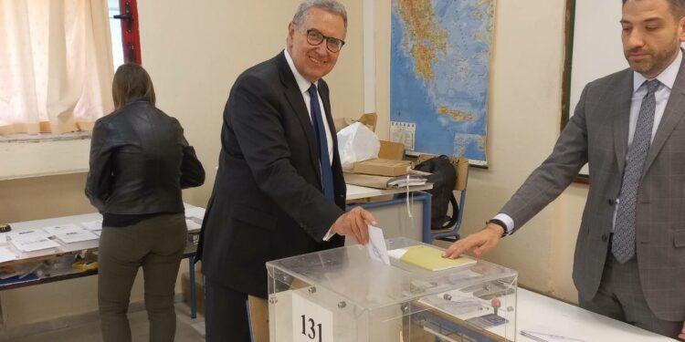 Στο 4ο Γυμνάσιο Κοζάνης ψήφισε ο Γιώργος Δακής