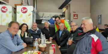 Η υποψήφια βουλευτής Έφη Μιχελάκη στη λαϊκή αγορά και σε καταστήματα της Νεάπολης-Επισκέψεις σε μεγάλες επιχειρήσεις Βοΐου και Κοζάνης