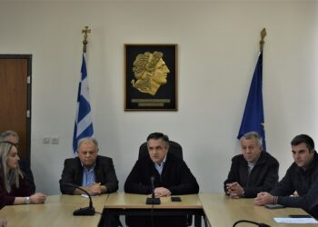 Δεκαεπτά απινιδωτές παρέδωσε σε εκπροσώπους Τοπικών Κοινοτήτων και σχολείων ο Περιφερειάρχης Δυτικής Μακεδονίας Γ. Κασαπίδης