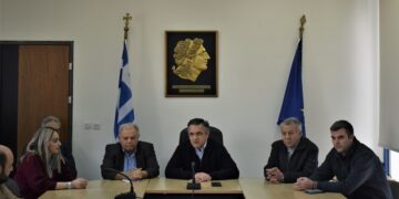 Δεκαεπτά απινιδωτές παρέδωσε σε εκπροσώπους Τοπικών Κοινοτήτων και σχολείων ο Περιφερειάρχης Δυτικής Μακεδονίας Γ. Κασαπίδης