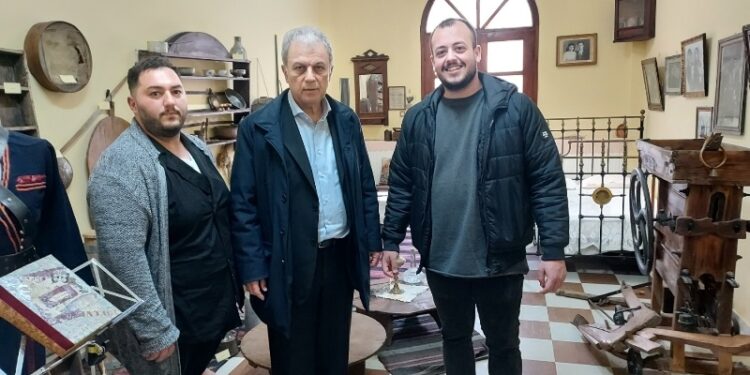 Αμανατίδης