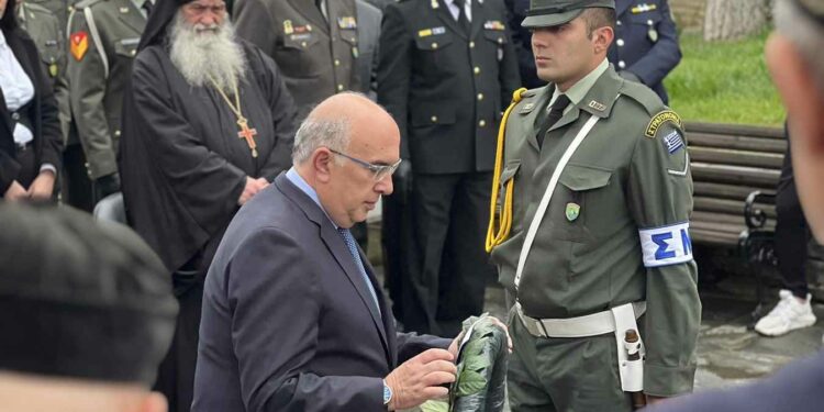 Εκπρόσωπος του Πρωθυπουργού Κυριάκου Μητσοτάκη ο  Υφυπουργός Μεταφορών και Υποψήφιος Βουλευτής Ν. Κοζάνης στο μνημόσυνο  των πεσόντων Μακεδονομάχων  και του Ζαχαρία Ανδρούτσου ή Καπετάν Φούφα, που πολέμησαν υπέρ πίστεως και πατρίδος κατά τον Μακεδονικό Αγώνα