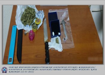 Συνελήφθησαν, από αστυνομικούς της Διεύθυνσης Αστυνομίας Φλώρινας, 2 άτομα, για παραβάσεις της νομοθεσίας περί ναρκωτικών και περί  όπλων