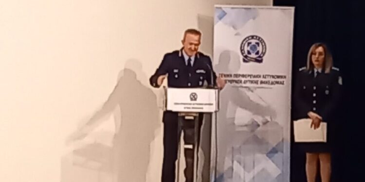Δυτική Μακεδονία: Επιτυχημένη η εκδήλωση τιμής στη μητέρα Αστυνομικό (video)