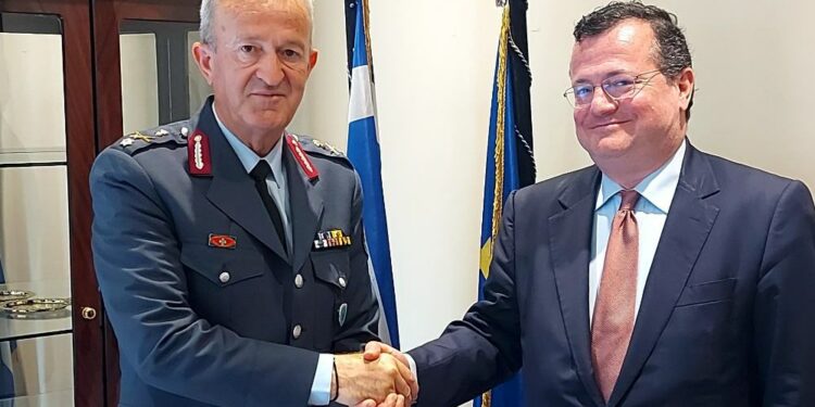 Εθιμοτυπική επίσκεψη του Γενικού Περιφερειακού Αστυνομικού Διευθυντή Δυτικής Μακεδονίας, στον Γενικό Πρόξενο της Ελλάδος στην Κορυτσά Αλβανίας