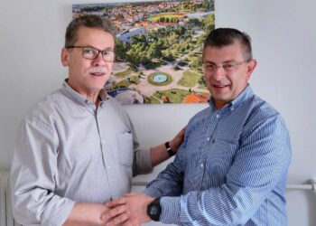 Ο Γρηγόρης Τζουμερκιώτης με το Λάζαρο Μαλούτα