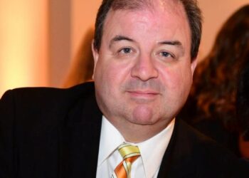 GEORGE BECHAKAS, ΓΙΩΡΓΟΣ ΜΠΙΤΣΙΑΚΑΣ