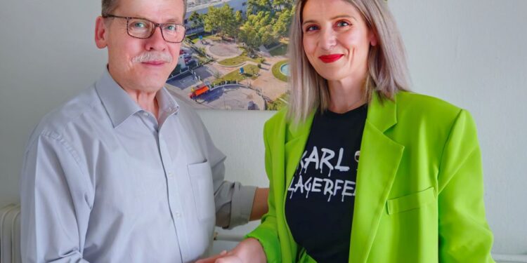 Η Θεοδώρα-Ειρήνη Σιώμου με το Λάζαρο Μαλούτα