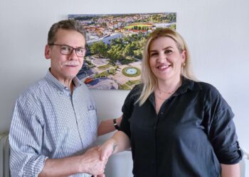 Η Βάγια Τσαγγαδούρα με το Λάζαρο Μαλούτα