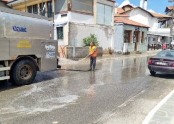 Σιάτιστα: Εργασίες καθαρισμού στο κέντρο.  Βίντεο