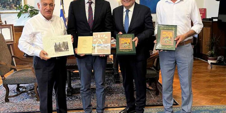 Συνάντηση του κ. Στάθη Κωνσταντινίδη με τον Πρόεδρο της Κ.Ε.Δ.Ε. κ. Λάζαρο Κυρίζογλου και τους Προέδρους των Π.Ε.Δ. Κεντρικής Μακεδονίας, Ανατολικής Μακεδονίας και Θράκης