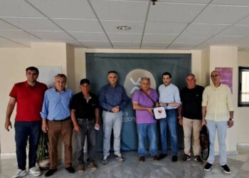 Παράδοση τριών απινιδωτών από τον Γ. Κασαπίδη με στόχο τη στήριξη της υγείας και της πρόληψης