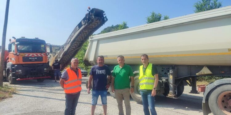 Επίσκεψη του Αντιπεριφερειάρχη Υποδομών Θωμά Μάνου στις εργασίες εκτέλεσης του έργου Βελτίωσης Οδικής Ασφάλειας στο τμήμα της εθνικής οδού Δισπηλιό-Καστοριά