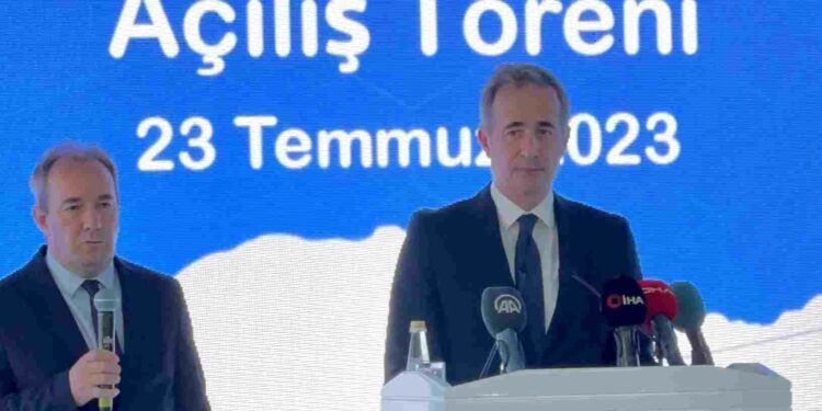 Ο  Στάθης Κωνσταντινίδης στα εγκαίνια της νέας τουρκικής συνοριακής πύλης στο σημείο Καστανιές-Pazarkule