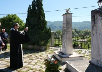 Ο Δήμαρχος Γρεβενών Γιώργος Δασταμάνης σε Μικρολίβαδο και Κηπουρειό για το Ολοκαύτωμα (Φωτογραφίες)