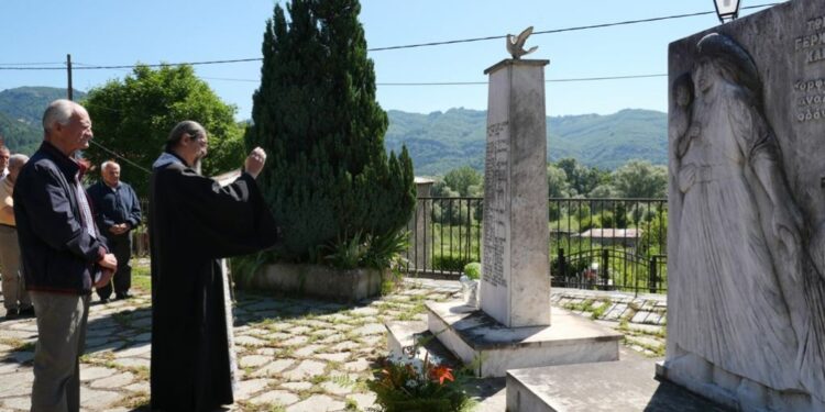 Ο Δήμαρχος Γρεβενών Γιώργος Δασταμάνης σε Μικρολίβαδο και Κηπουρειό για το Ολοκαύτωμα (Φωτογραφίες)