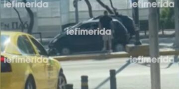 Βουλιαγμένη -Βίντεο σοκ: ΙΧ σκοτώνει ακαριαία νεαρό που πήγε να διασχίσει την παραλιακή με κόκκινο